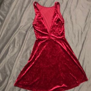 Short velvet red dress